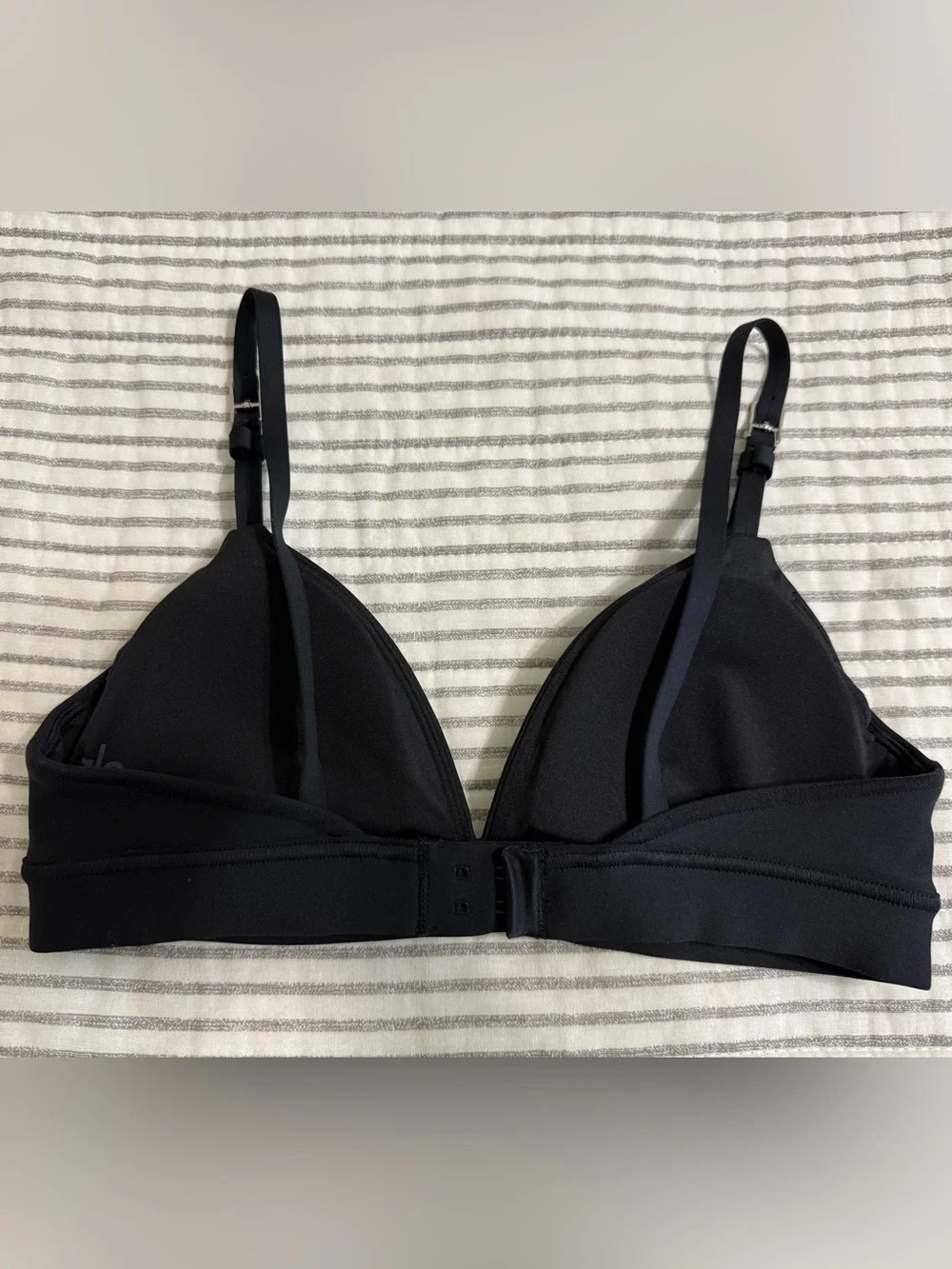 Alo Yoga Airlift Connection Bra size S NWOT